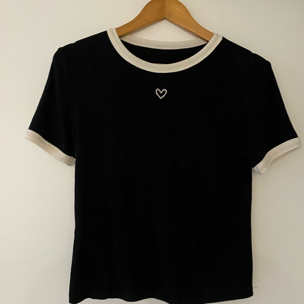 Trendy t-shirt - Picture 1 of 1